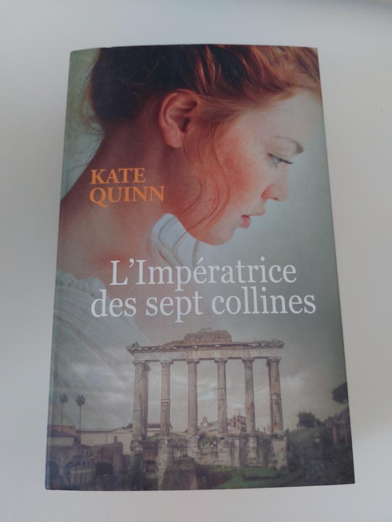 De keizerin van de zeven heuvels, Kate Quinn, Ophalen of Verzenden, Zo goed als nieuw