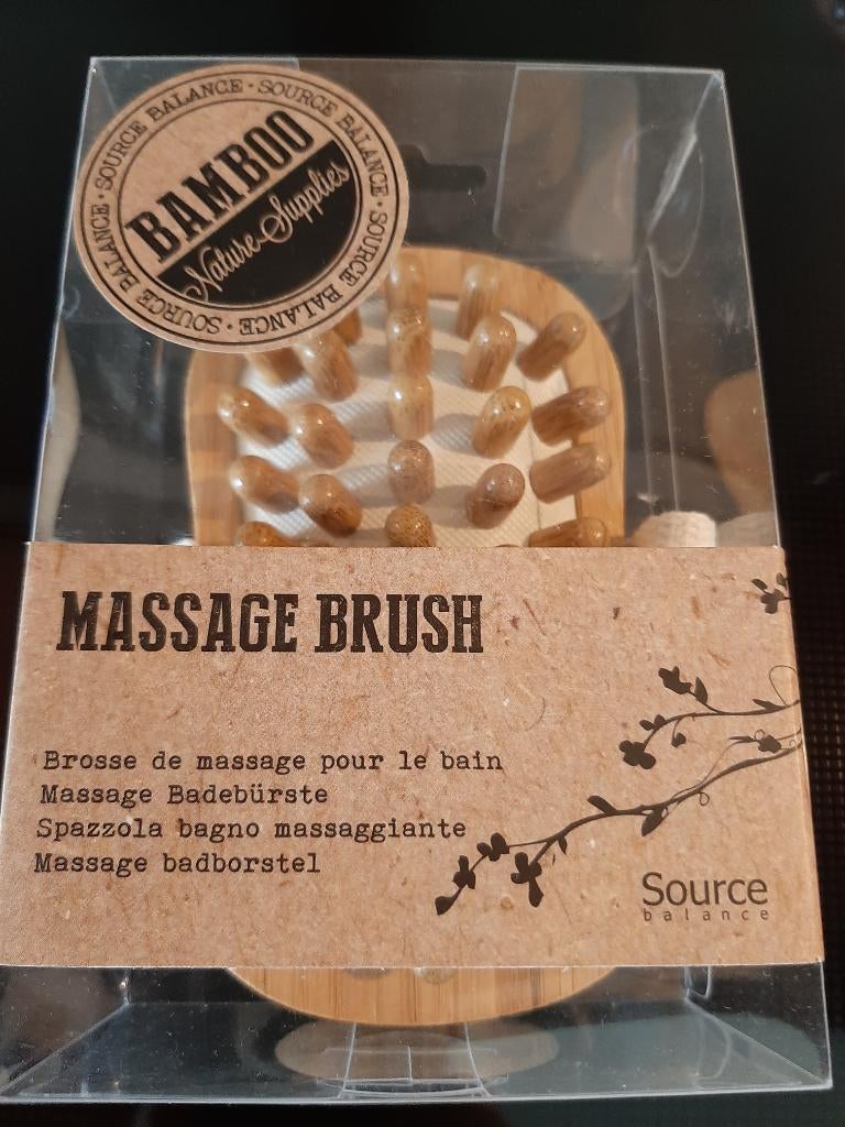 BAMBOO MASSAGE BRUSH VOOR HET BAD "NIEUW", Hobby & Loisirs créatifs, Enlèvement, Neuf