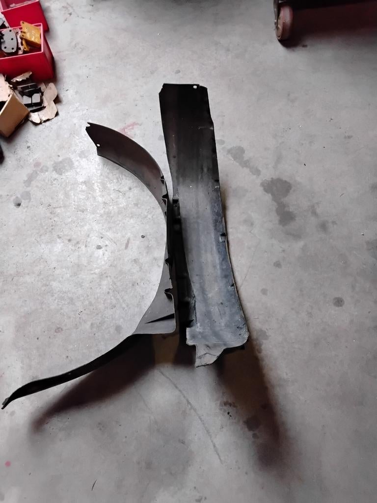 Coquilles interieures d ailes BMW E30, Ophalen of Verzenden, BMW