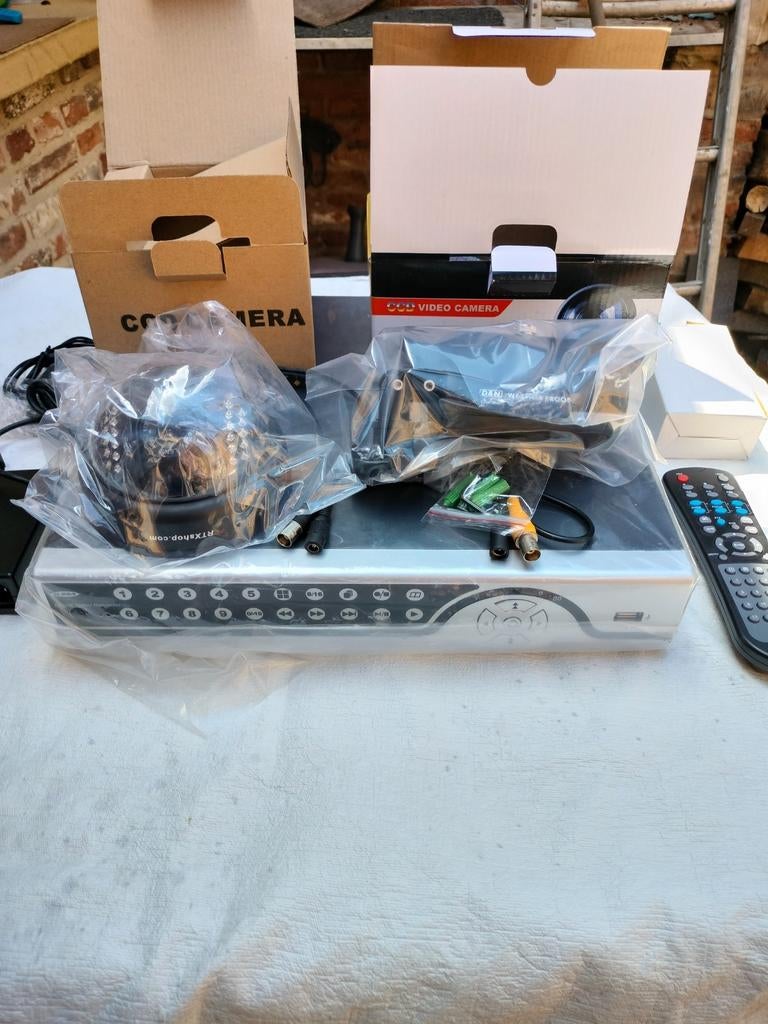 Compleet systeem: CCTV 16 x Sony IR camera's met DVRecorder, Harde schijf, Nieuw, Ophalen of Verzenden, Sony
