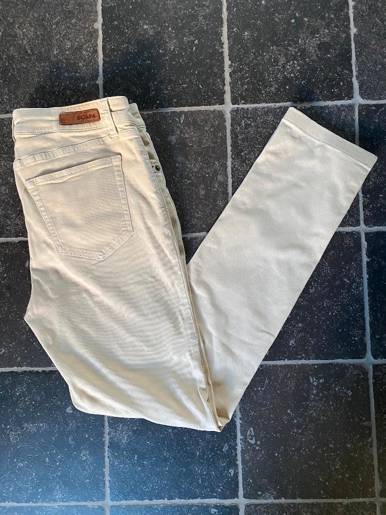 SCAPA beige jeansbroek model Romy - confectiemaat 38, Kleding | Dames, Scapa, Overige kleuren, Overige jeansmaten, Ophalen of Verzenden