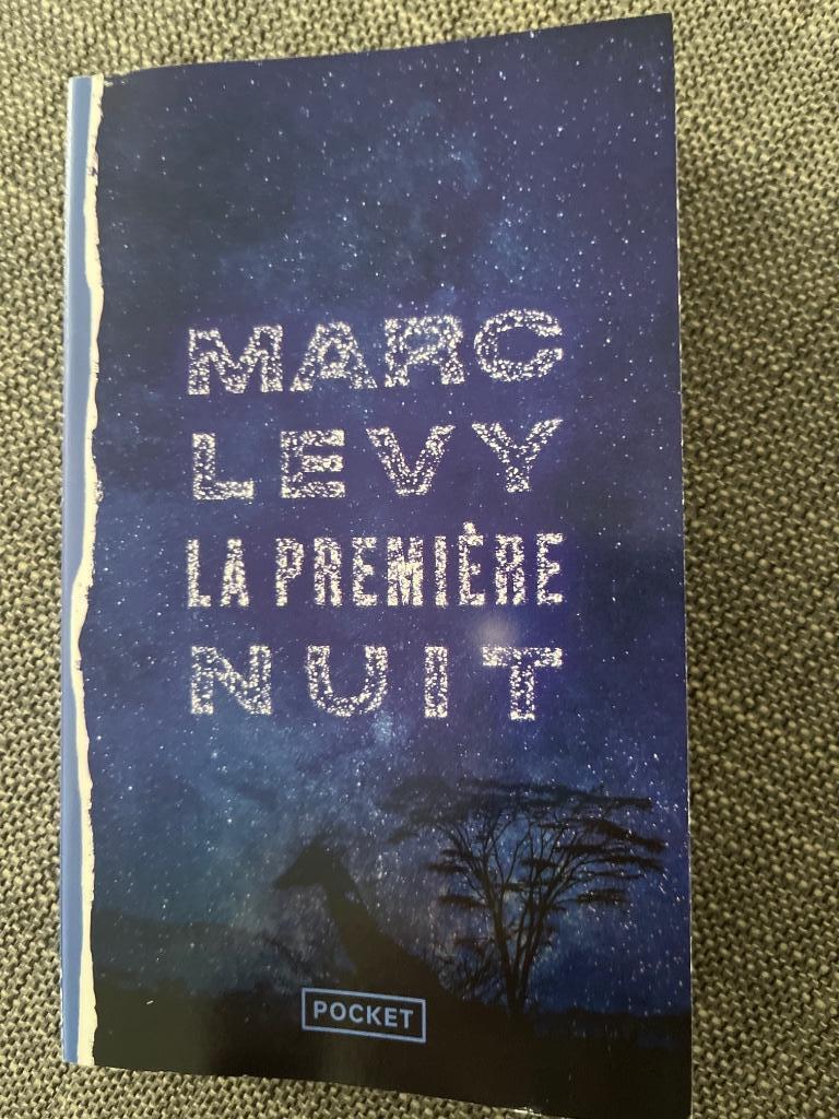 4€.Livre neuf: Marc LEVY: La première nuit., Ophalen, Nieuw, Marc Levy., België