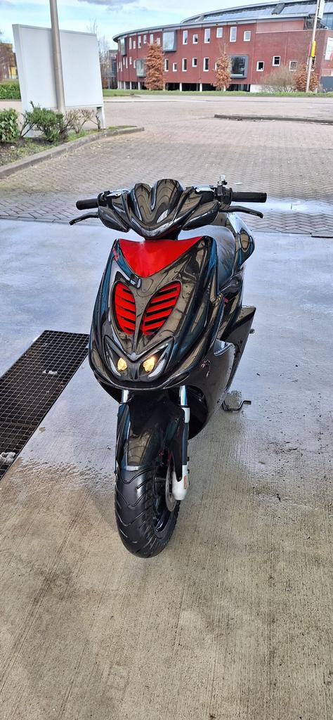 Yamaha aerox 70cc 2t, Fietsen en Brommers, Scooters | Yamaha, Ophalen, Zo goed als nieuw, Aerox