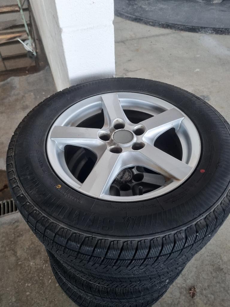 Kit de jantes alu pneus hiver 215 65 r 16 pour dacia duster, Autos : Pièces & Accessoires, Neuf, 16 pouces, Pneu(s), Enlèvement