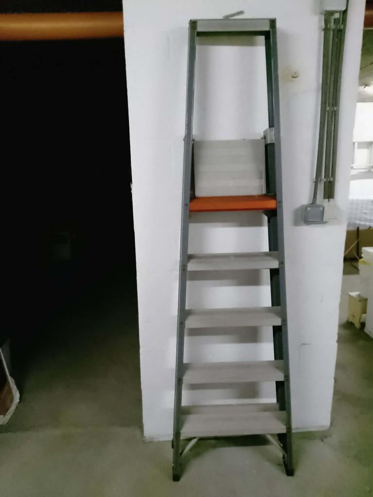 Escabelle Altrex professionnelle, Enlèvement, Utilisé