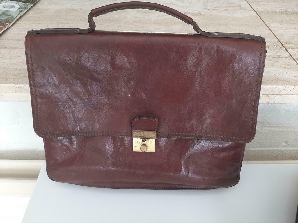 Porte-documents cuir brun top état, Bijoux, Sacs & Beauté, Sacs | Cartables, Enlèvement ou Envoi, Comme neuf, Brun, Cuir
