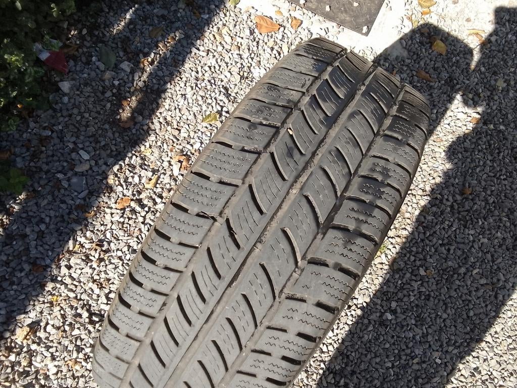 Winterbanden met velg  fiat ,nissan,Opel,renault 5gaten., Caravans en Kamperen, Ophalen, Zo goed als nieuw