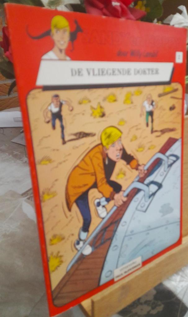Van de tekenaar van de blauwbloezen Sandy en Hoppy nr 2, Livres, Willy Lambil, Enlèvement ou Envoi, Une BD, Utilisé