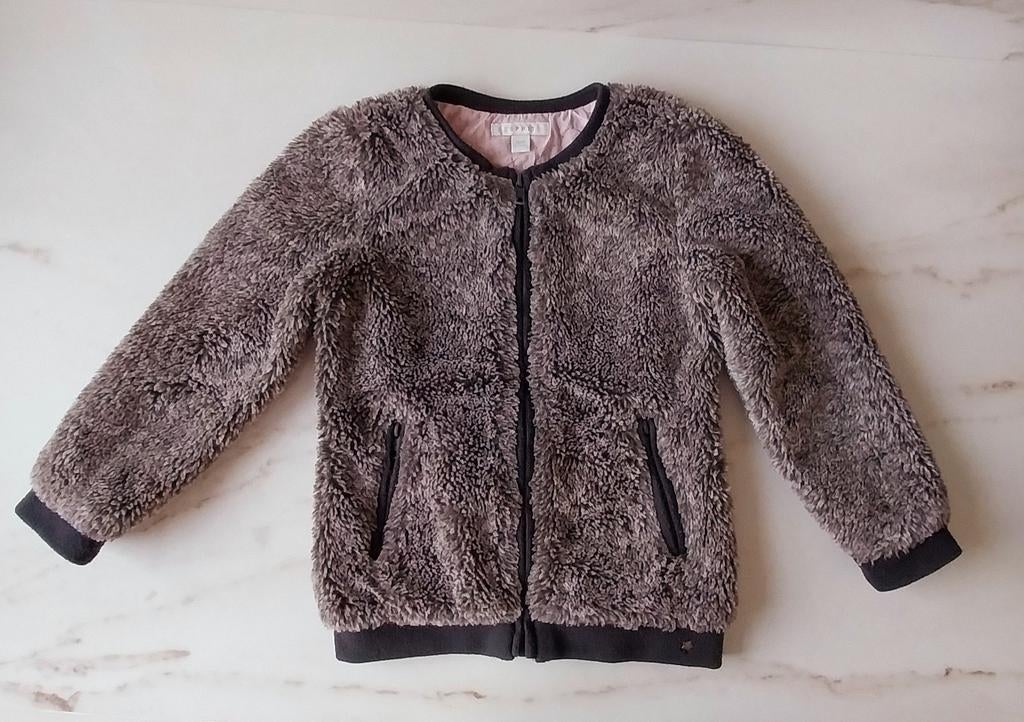 Zachte bruine trui/vest van Esprit  - maat 6-7 jaar, Kinderen en Baby's, Kinderkleding | Maat 116, Ophalen of Verzenden, Zo goed als nieuw