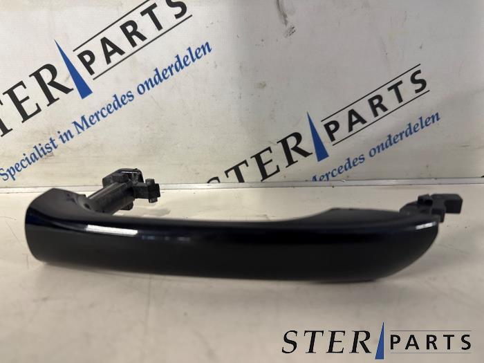Poignée portière 4portes arrière gauche d'un Mercedes C-K, 3 mois de garantie, Utilisé, -, -