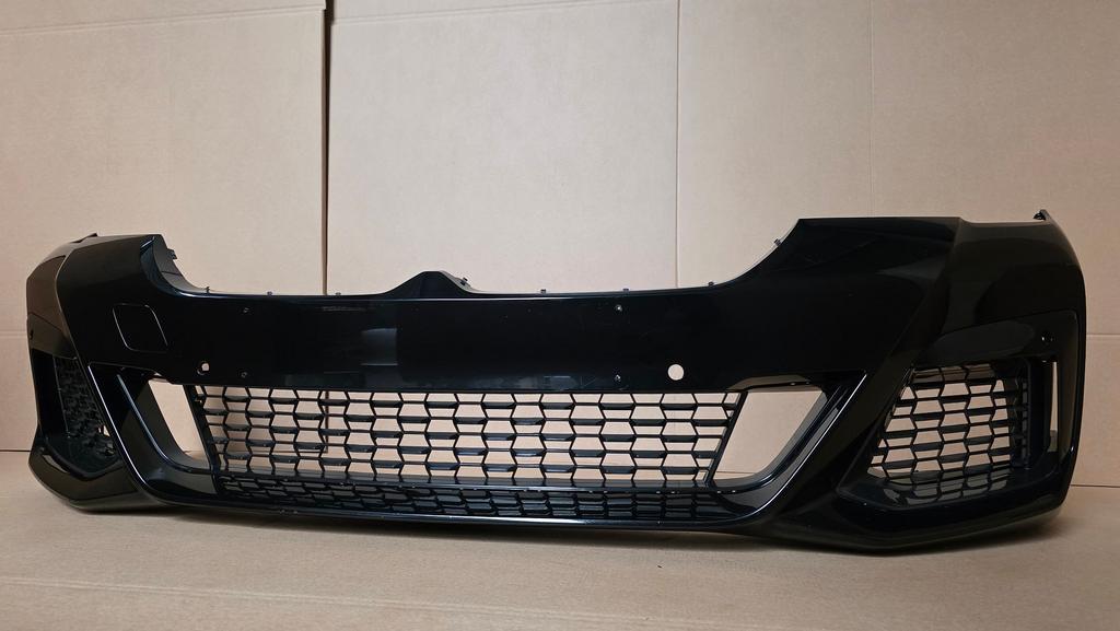 Voorbumper BMW 5 Serie G30 G31 LCI M PAKKET 51118098644 PDC, Gebruikt, -, Voor, Ophalen of Verzenden