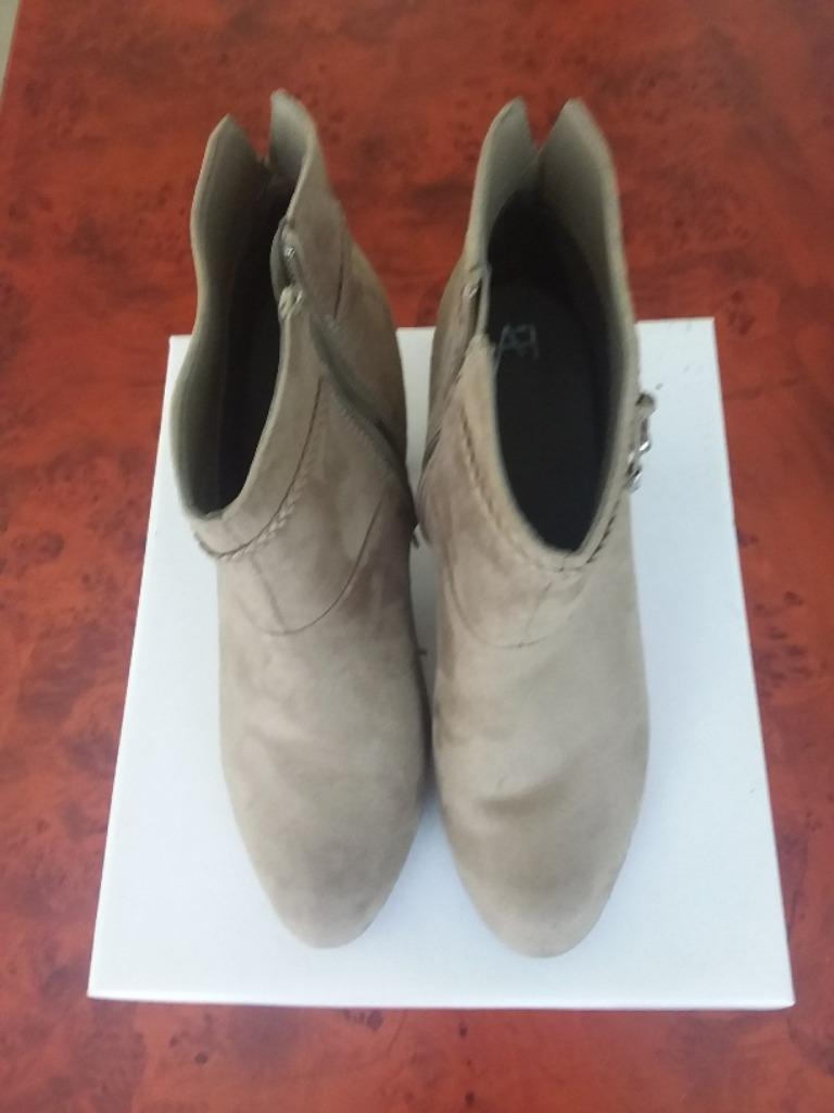 Bottes courtes femme, Vêtements | Femmes, Chaussures, Comme neuf, Boots et Botinnes, Beige, Enlèvement