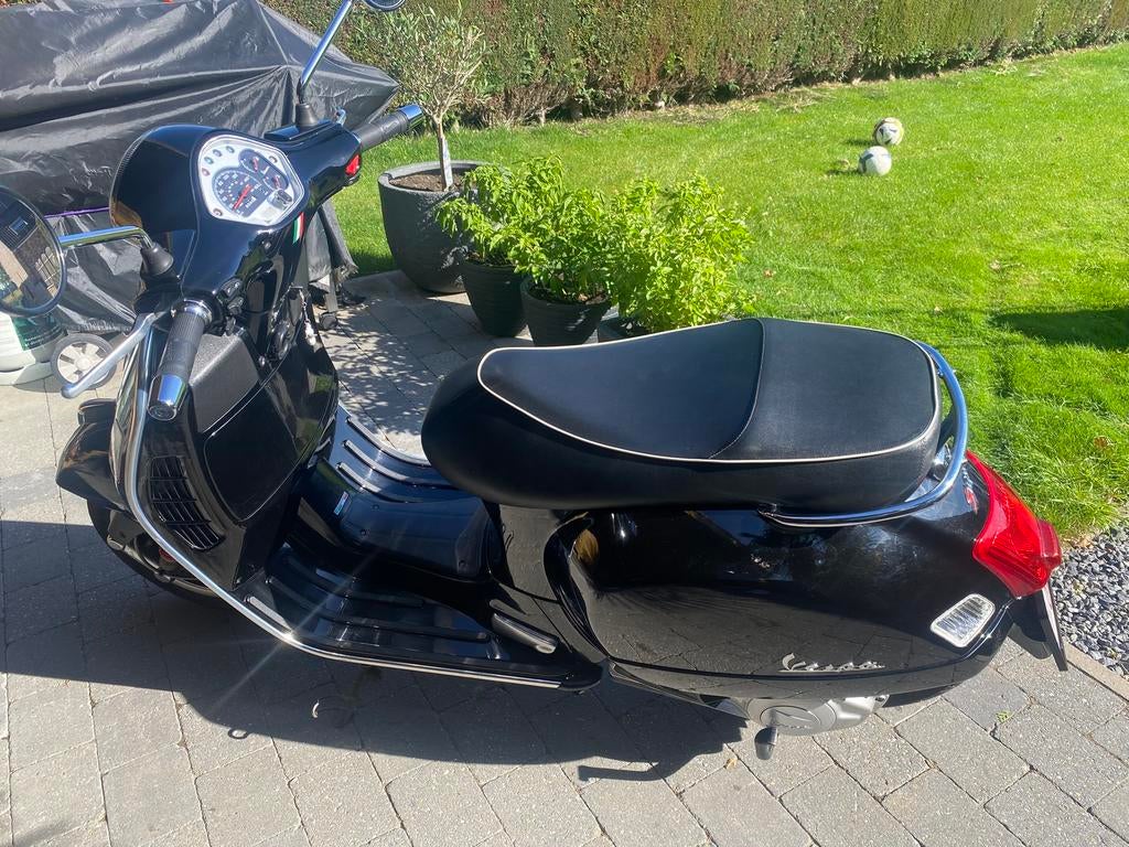 Vespa, Motos, Enlèvement