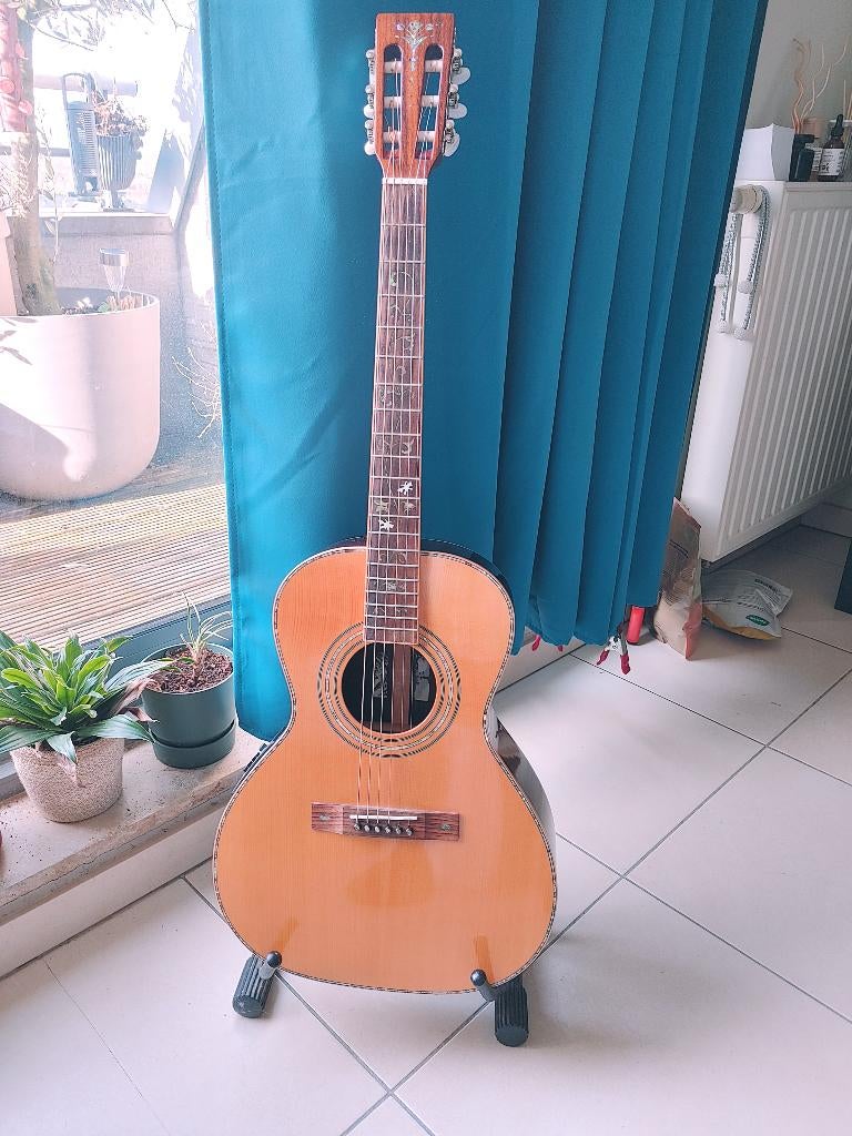 Parlor gitaar CLF-200 WN met Fishman piezo element, Muziek en Instrumenten, Ophalen, Zo goed als nieuw, Overige typen, Met (piezo-)element