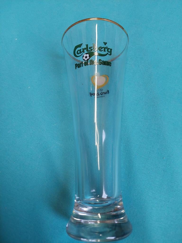 6 glazen Carlsberg UEFA 2004, Ophalen