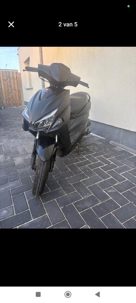 Gts Sirocco 50cc bouwjaar 2025
B klas, Vélos & Vélomoteurs, Scooters | Yamaha, Enlèvement ou Envoi