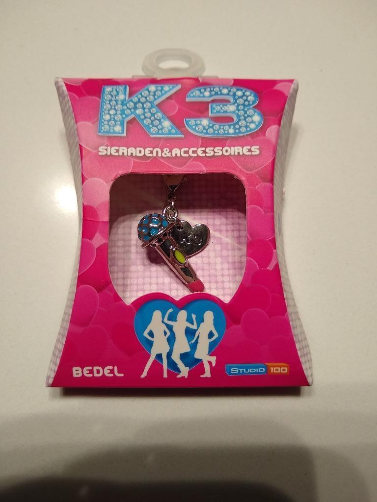 NIEUW K3 bedel microfoon, Bijoux, Sacs & Beauté, Bracelets à breloques, Neuf, Autres marques, Enlèvement ou Envoi, 1 bracelet à breloques