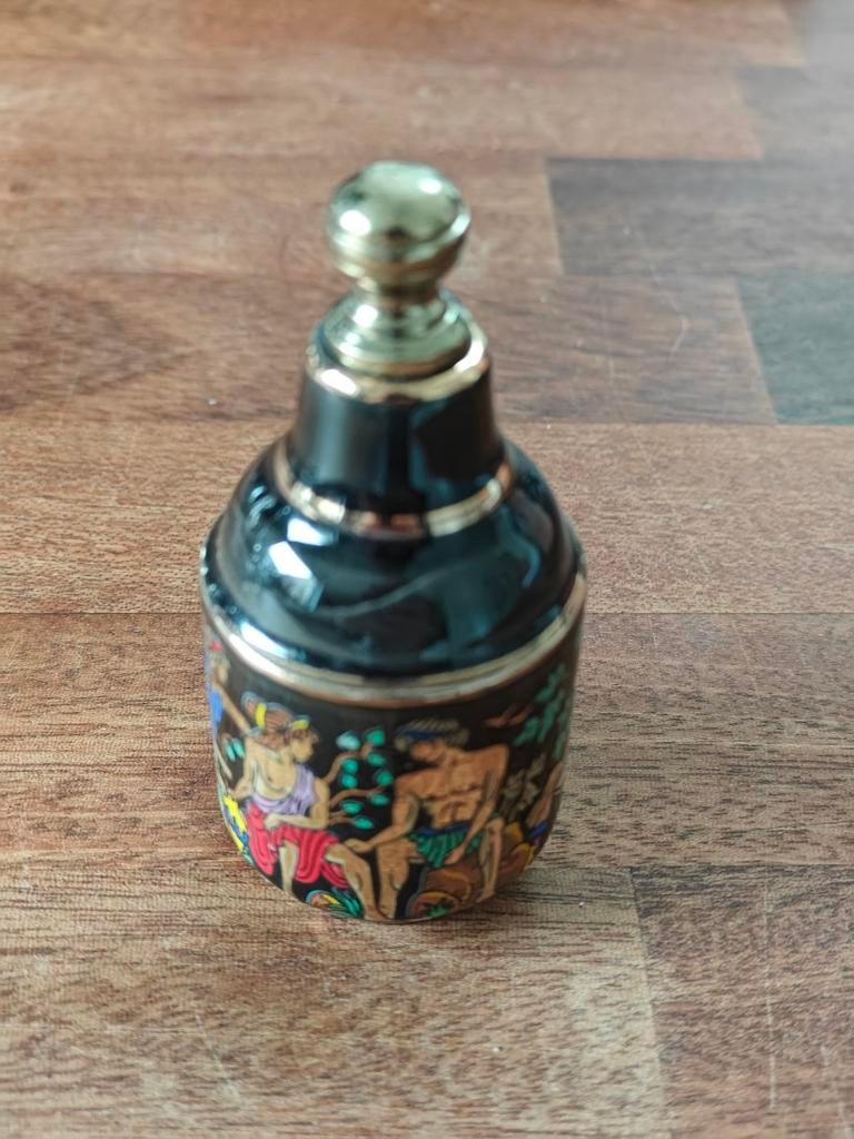 Parfumflesje - Oorsprong Griekenland - Souvenir, Ophalen of Verzenden, Gebruikt, Overige typen, Gevuld