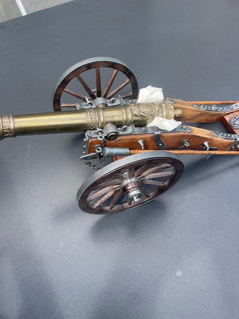 Koperen kanon, Enlèvement, Armée de terre