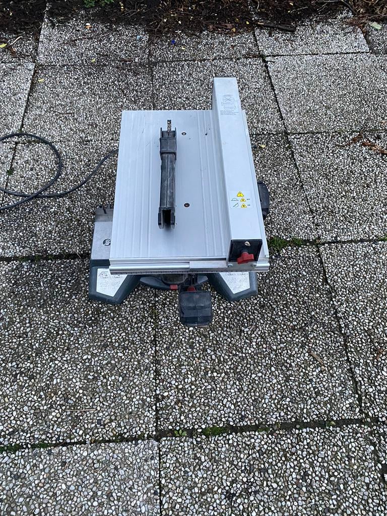 2in1 professionele hout zaagmachine, te huur, Zo goed als nieuw