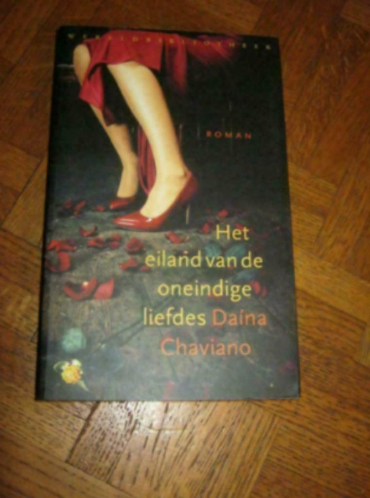 Daina Chaviano: Het eiland van de oneindige liefdes, Boeken, Ophalen of Verzenden, Gelezen