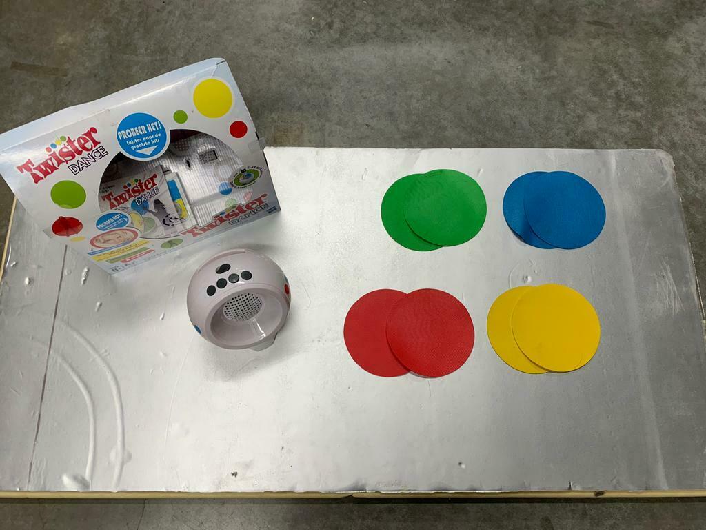 Twister dance, Kinderen en Baby's, Ophalen, Zo goed als nieuw