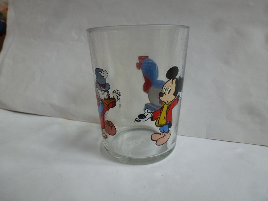 1 glas Mickey Mouse & Dagobert Duck, Collections, Disney, Comme neuf, Service, Mickey Mouse, Enlèvement ou Envoi