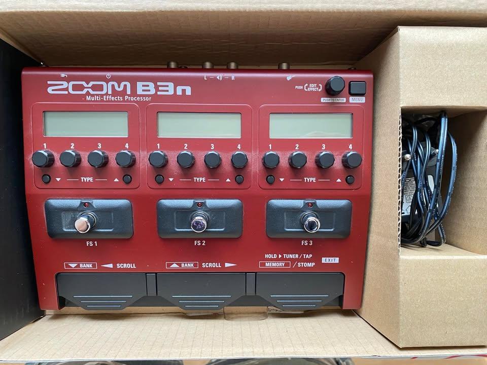 ZOOM B3N multi-effect voor basgitaar, Muziek en Instrumenten, Effecten, Ophalen of Verzenden, Zo goed als nieuw, Multi-effect