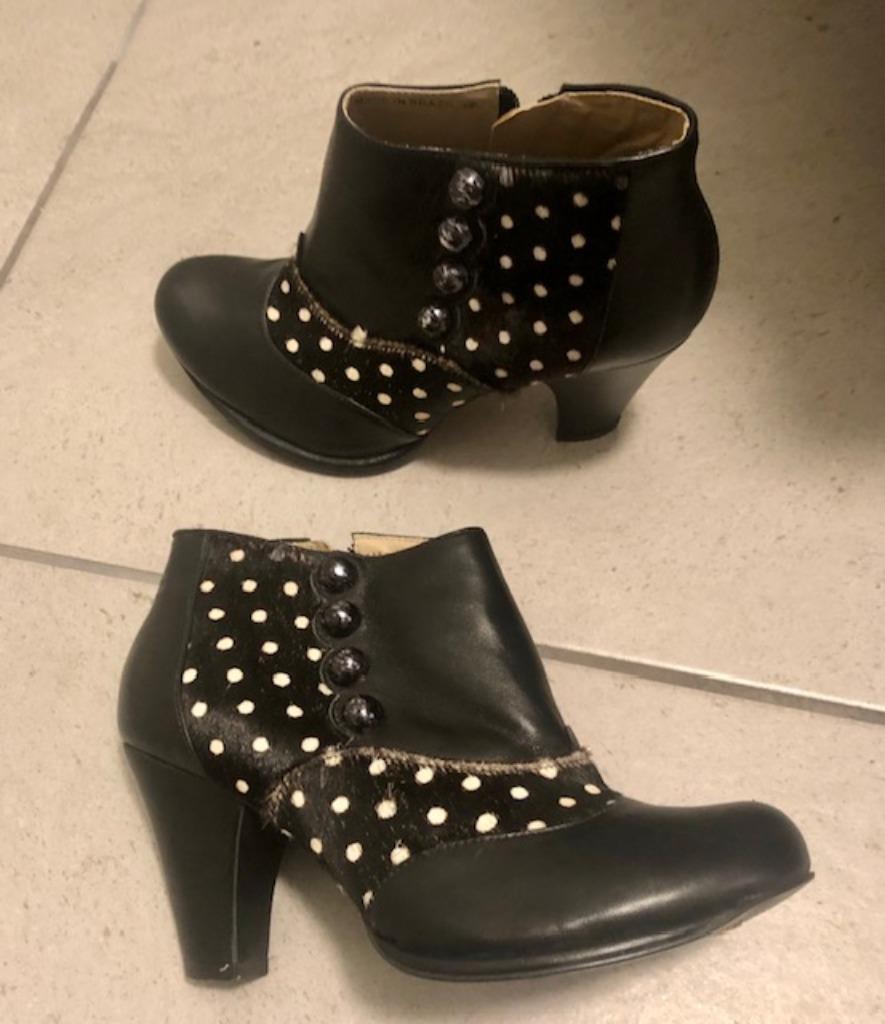 chaussures vintage noires Cristofoli taille 36 (37), Enlèvement ou Envoi, Comme neuf, Boots et Botinnes, Christofoli