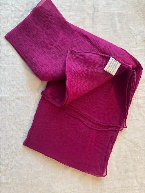 sjaal van natuurlijke zijde in fuchsia, Kleding | Dames, Ophalen of Verzenden, Nieuw, Sjaal