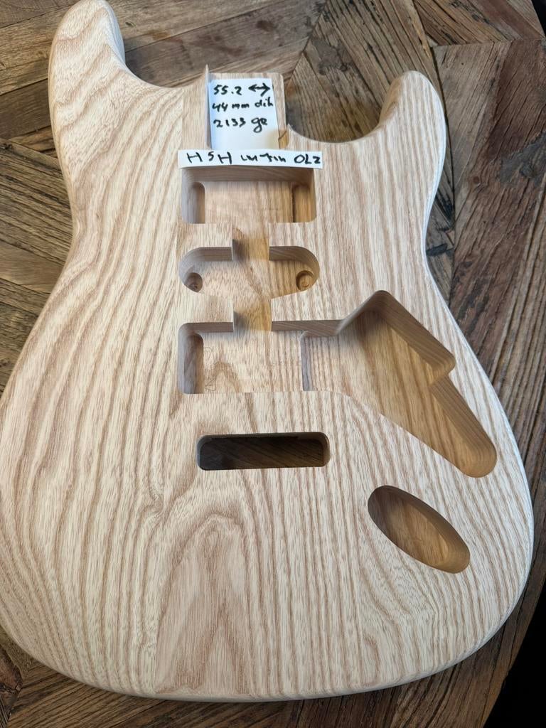 Stratocaster Body » Ash inachevé » HSH « OL 2 » nouveau, Musique & Instruments, Envoi, Neuf