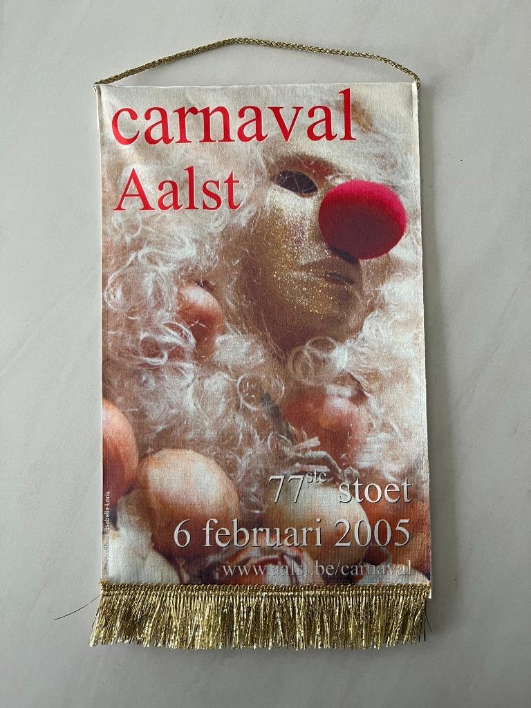 Aalst Oilsjt Carnaval wimpel 2005, Ophalen