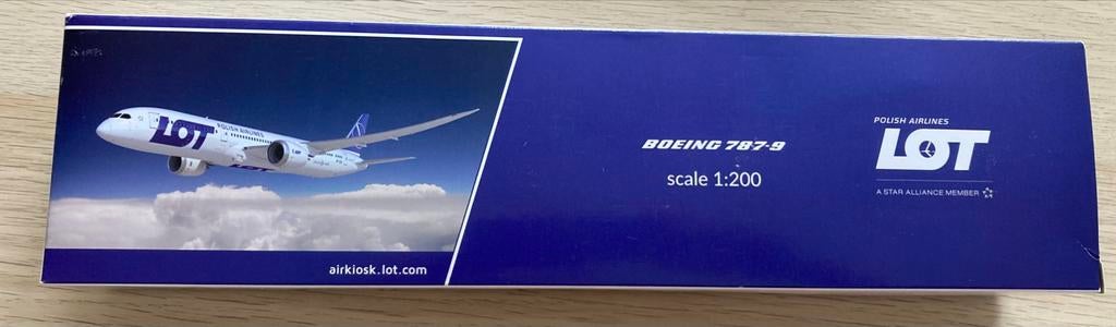Polish airlines LOT modelvliegtuig Boeing 787-9 1:200, Hobby en Vrije tijd, Ophalen of Verzenden, Zo goed als nieuw