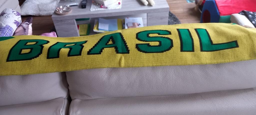 Echarpe vintage football  Brésil à l'occasion de France 98, Collections, Enlèvement ou Envoi, Neuf, Fanion ou Écharpe