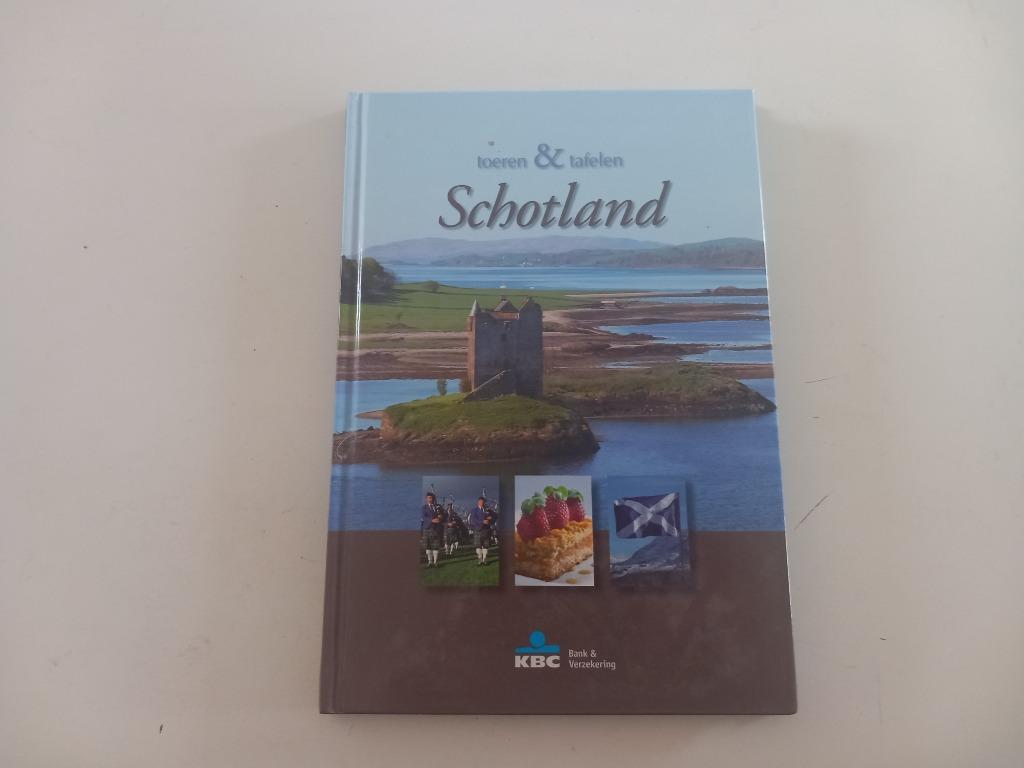 Boek Toeren & Tafelen Schotland Koken Reizen, Boeken, Reisverhalen, Ophalen of Verzenden, Zo goed als nieuw, Europa