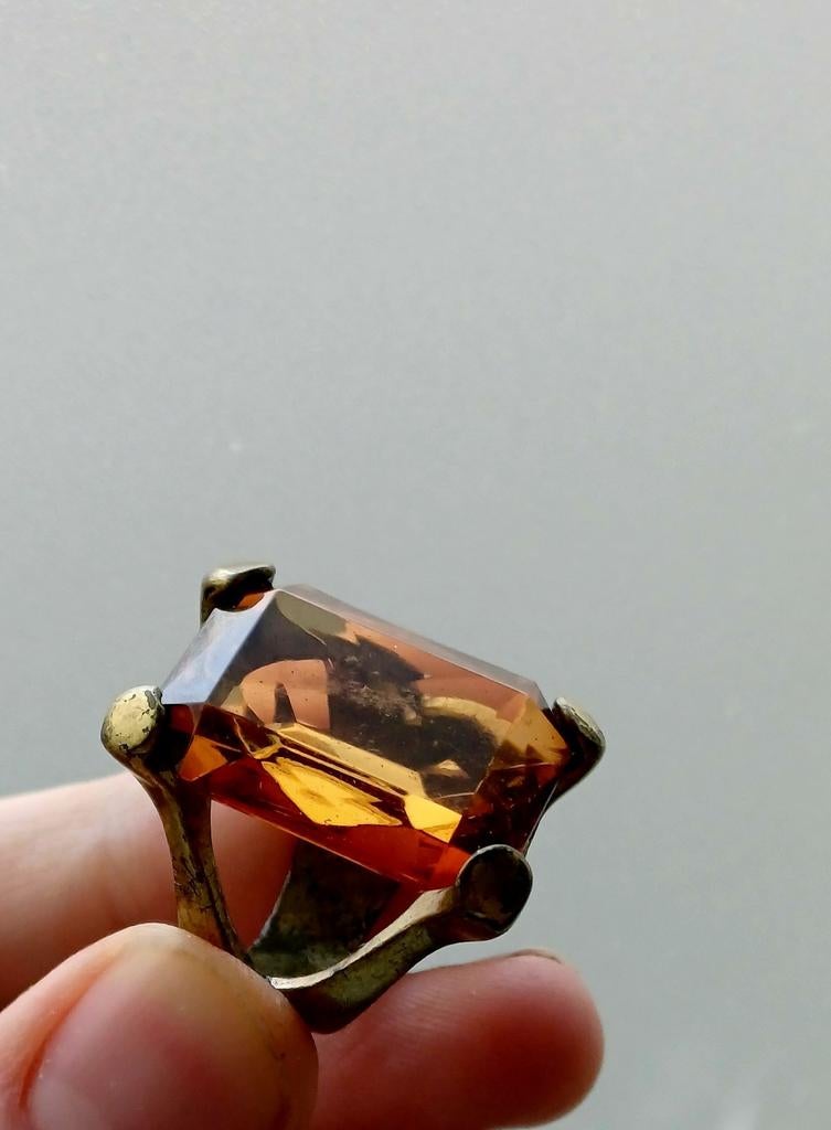 Ring met grote steen, Handtassen en Accessoires, Ringen, Ophalen of Verzenden, Gebruikt