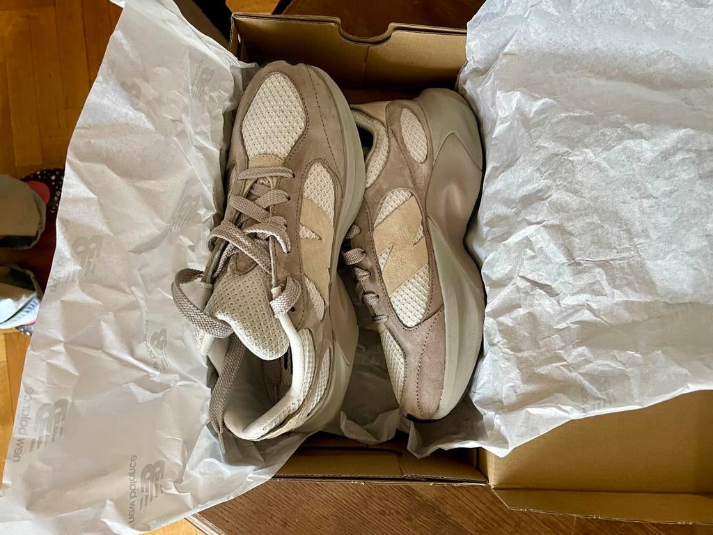 New Balance WRPD runner lichte en donkerbeige sneaker, nubuk, Sport en Fitness, Basketbal, Zo goed als nieuw, Schoenen, Ophalen of Verzenden