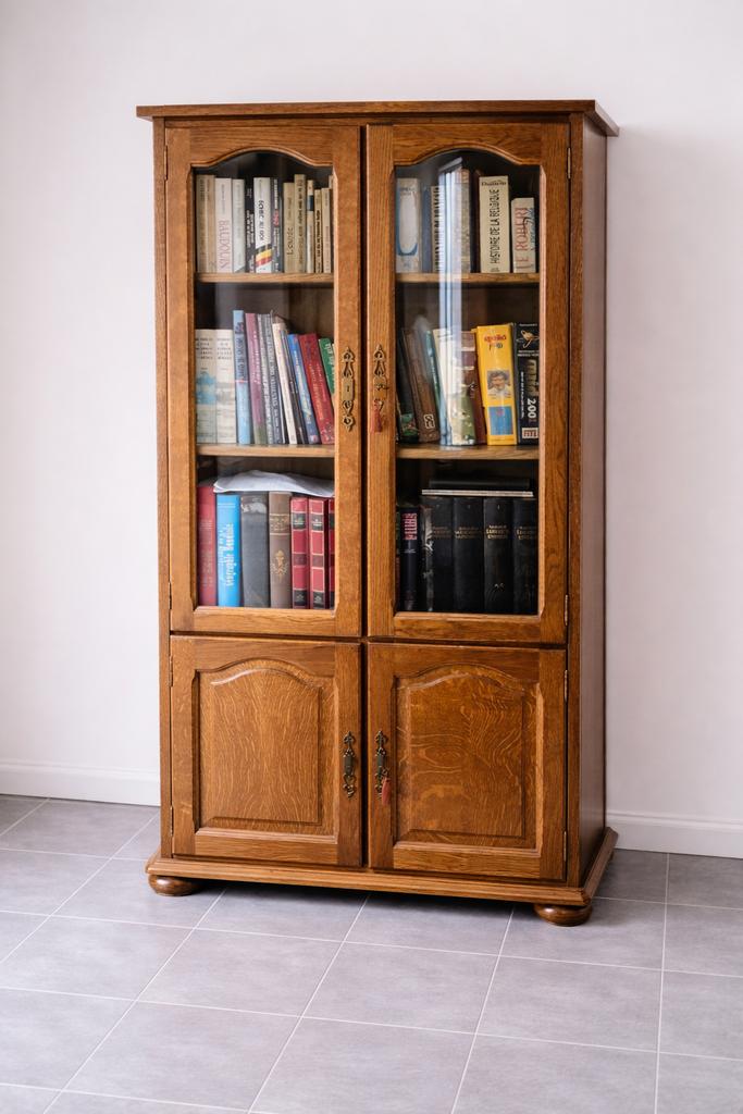 Vitrine / bibliothèque en chêne – meuble 2 corps, 25 à 50 cm, Avec porte(s), Comme neuf, 50 à 100 cm