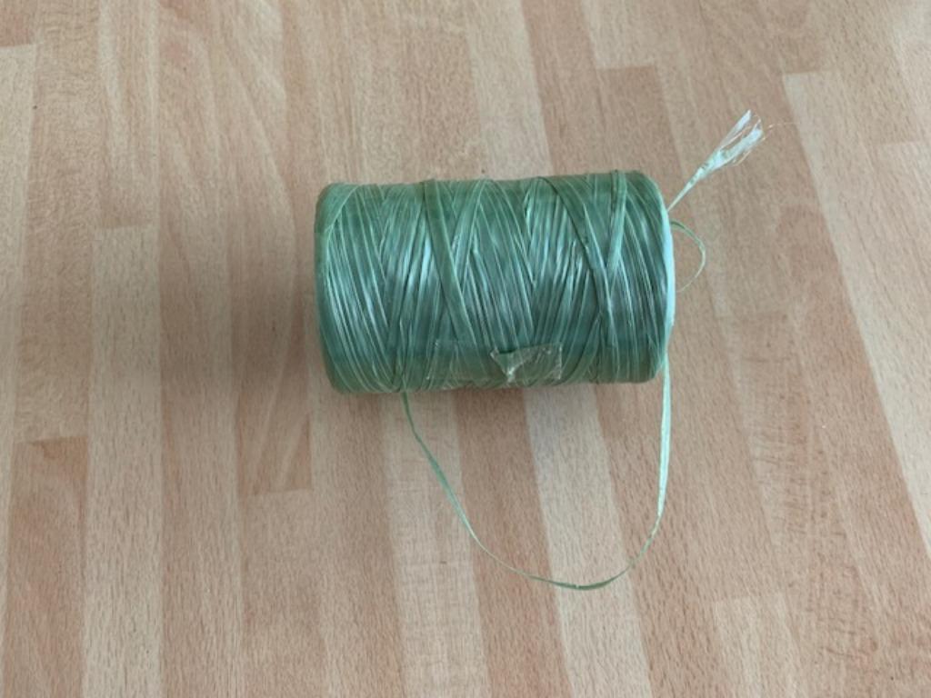 Rol raffia, Ophalen