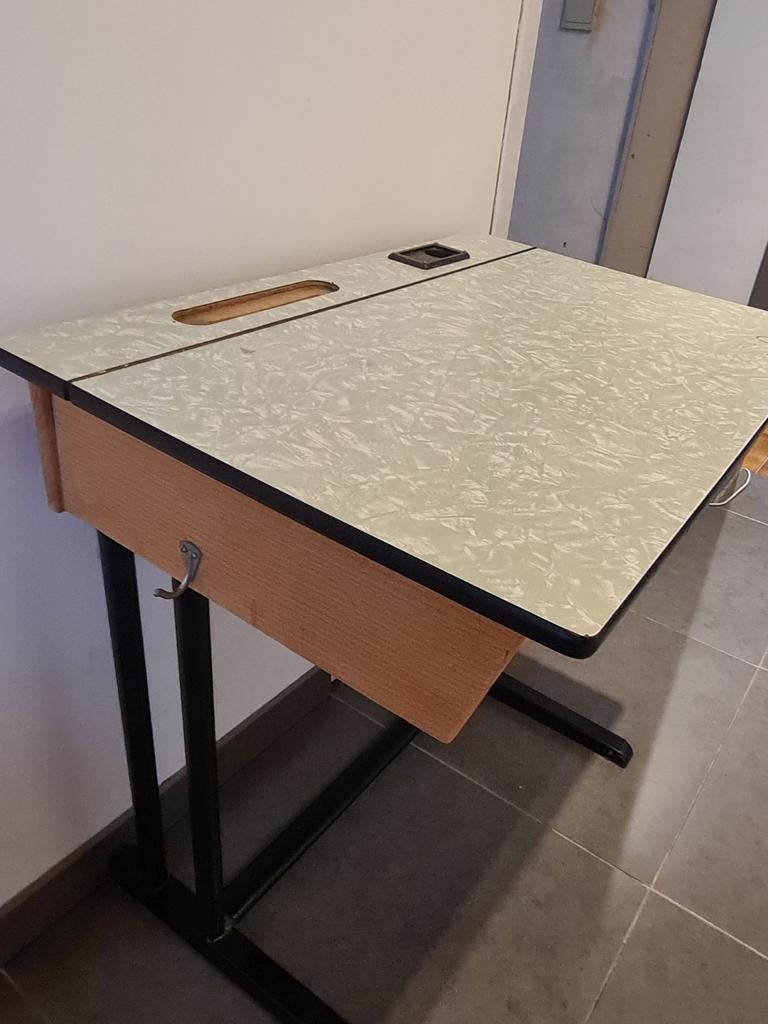 klein bureau voor kind, Enlèvement, Utilisé