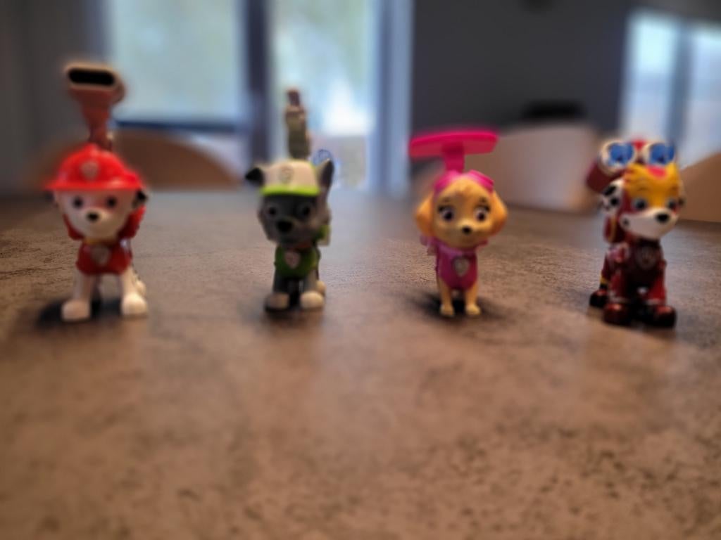 4 figurines Pat Patrouille/Paw Patrol avec effets sonores, Enlèvement, Comme neuf