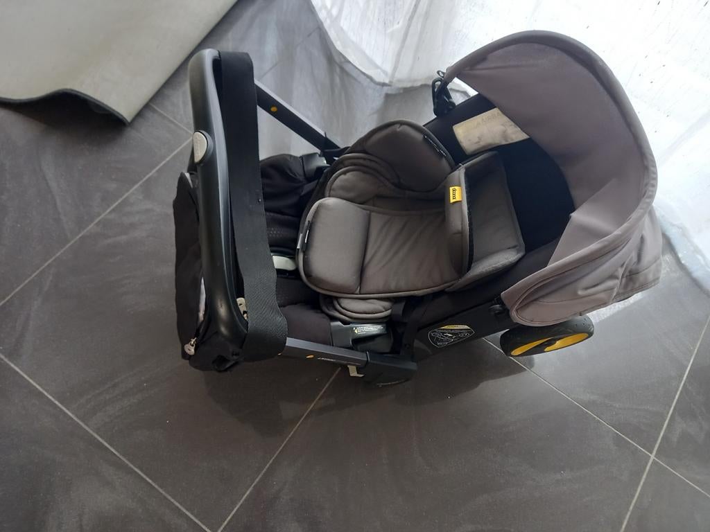 Poussette doona, Enlèvement, Voiture