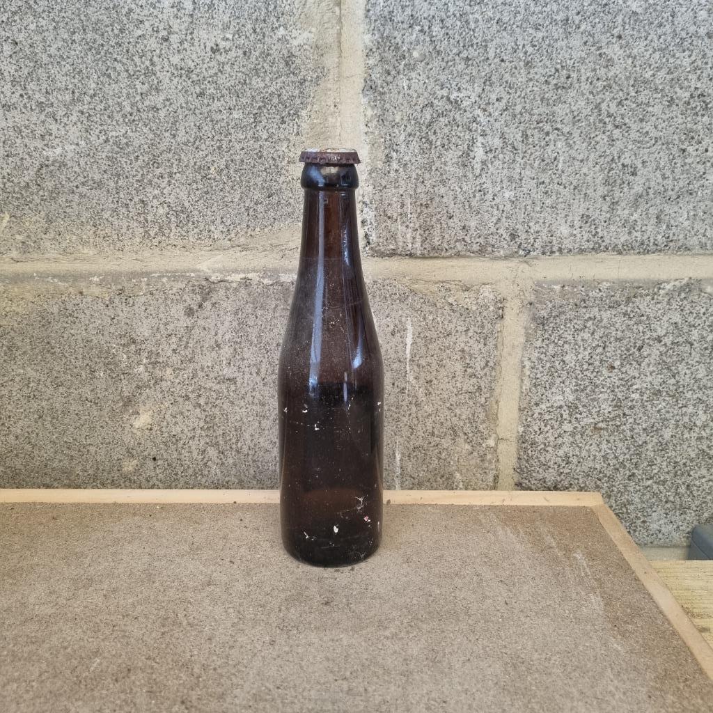 Bouteille de bière Chapeau fraises, Verzamelen, Ophalen of Verzenden, Gebruikt, Flesje(s), Overige merken
