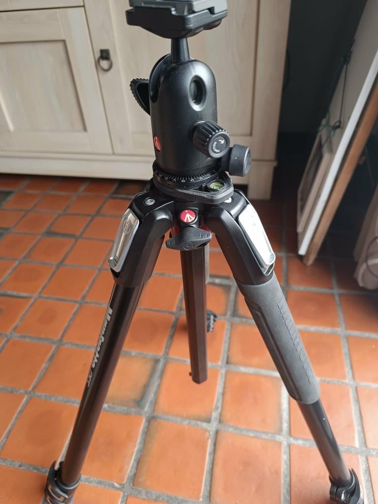 statief camera, TV, Hi-fi & Vidéo, Enlèvement, Comme neuf, 175 cm ou plus, Trépied