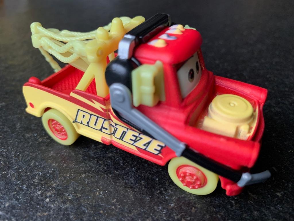 Cars Disney Pixar Glowracer Mater (Takel), Kinderen en Baby's, Speelgoed |Speelgoedvoertuigen, Nieuw, Ophalen of Verzenden