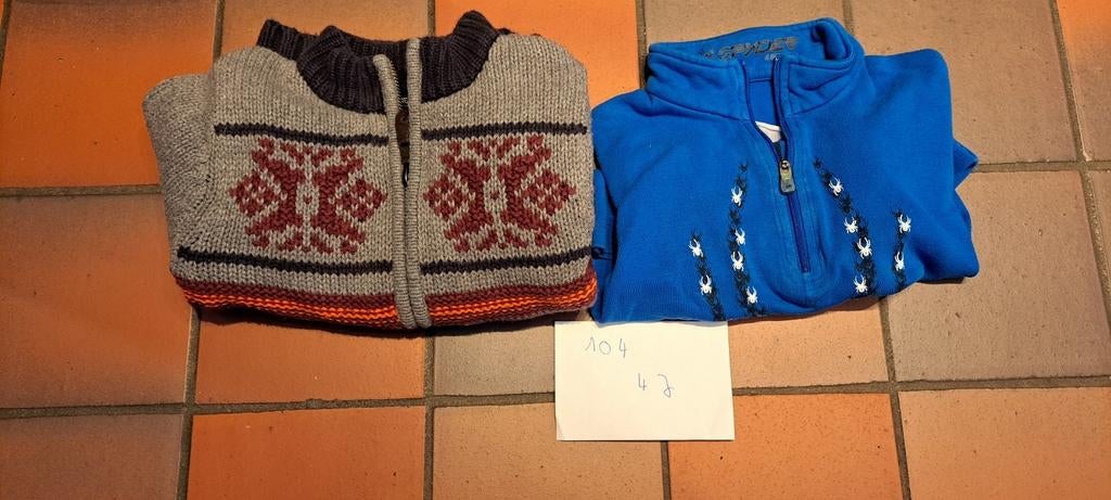 Maat 104, trui lange mouwen.  2 stuk, Ophalen of Verzenden, Gebruikt, Jongen, Trui of Vest