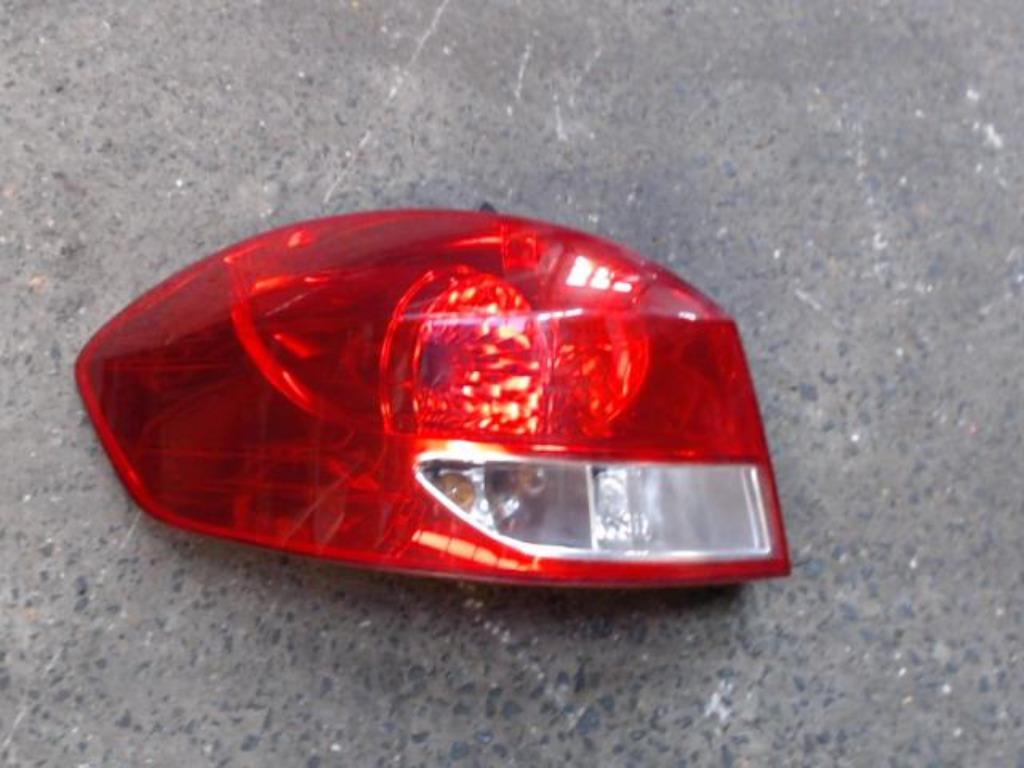 Feu arrière gauche Renault Clio 3 2008-2009 LP/14619, Autos : Pièces & Accessoires, Enlèvement, Utilisé, Renault