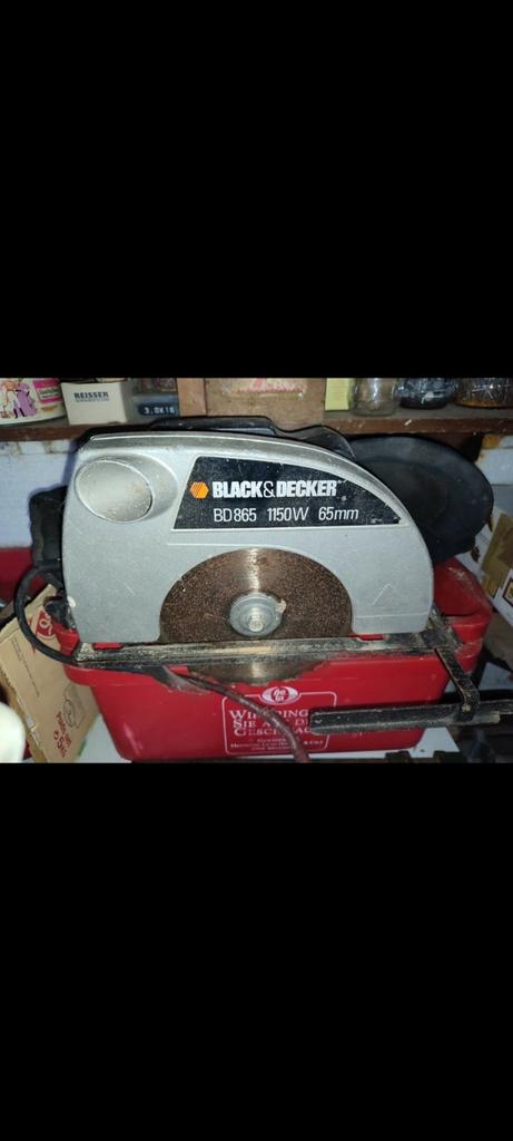 Scie circulaire Black & Decker., Bricolage & Construction, Outillage | Scies mécaniques, 600 à 1200 watts, 30 à 70 mm, Enlèvement