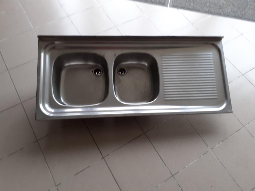 Eviers inox, Enlèvement, Utilisé