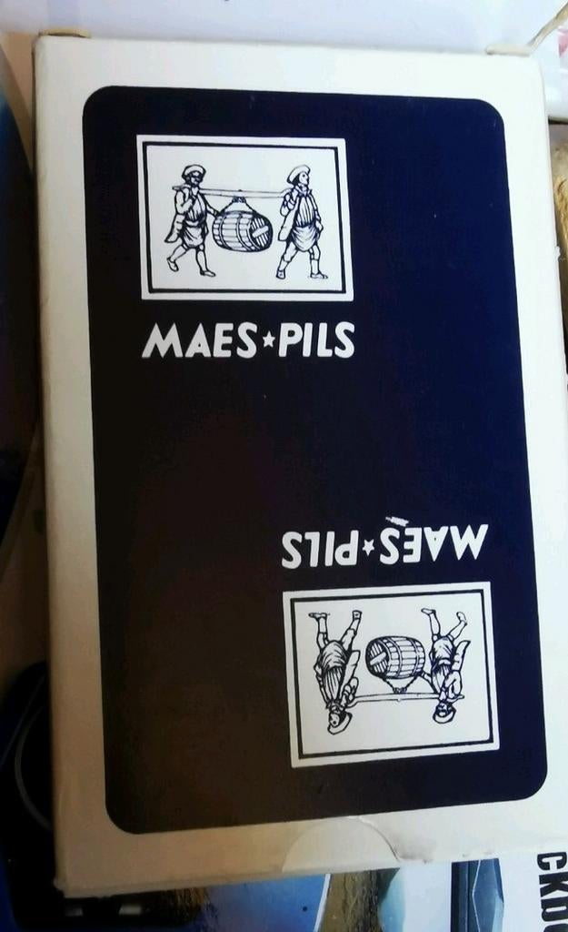 Les cartes à jouer à logo Old Pils, non ouvertes, sont compl, Enlèvement ou Envoi, Neuf